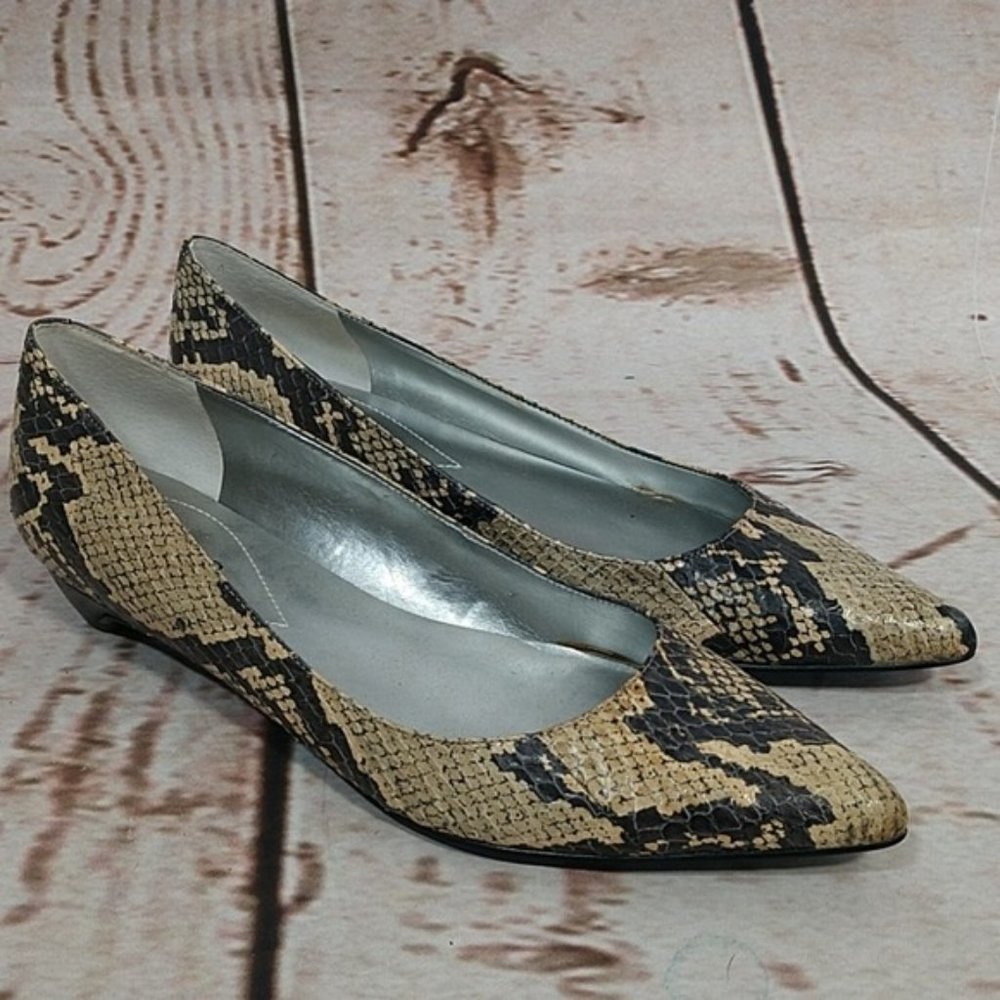 Guess Snakeskin Pointed Toe Flats